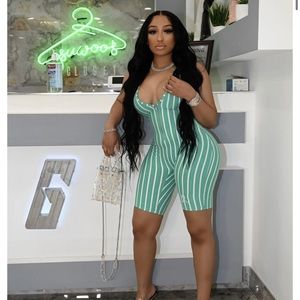 GSUWOO Pretty Cat Teal Large Brand new w/tag